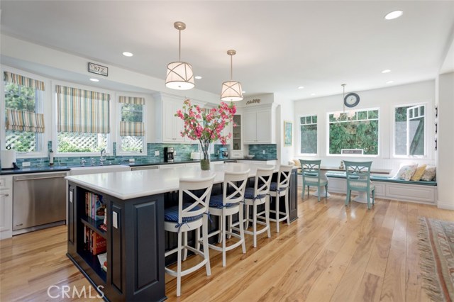 872 27th Street, Manhattan Beach, California 90266, 4 Bedrooms Bedrooms, ,3 BathroomsBathrooms,Residential,Sold,27th,SB20136143