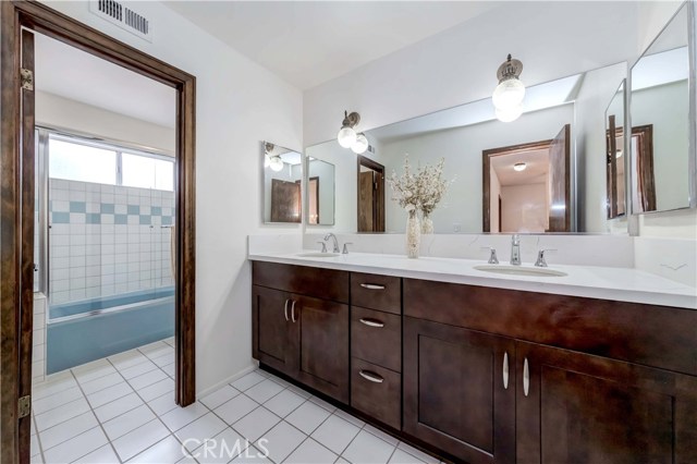 1720 Harriman Lane, Redondo Beach, California 90278, 4 Bedrooms Bedrooms, ,2 BathroomsBathrooms,Residential,Sold,Harriman,SB20111040
