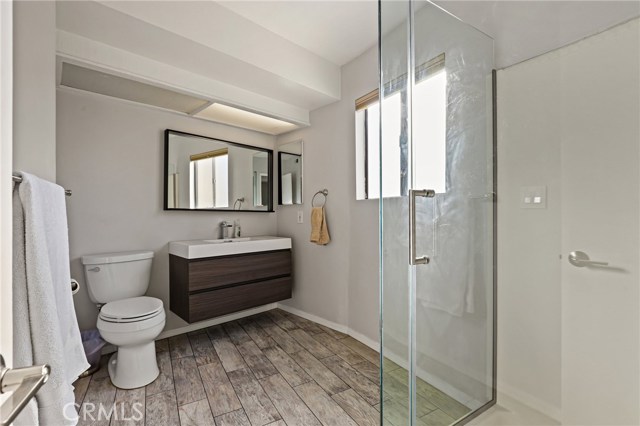18200 Kingsdale Avenue, Redondo Beach, California 90278, 3 Bedrooms Bedrooms, ,3 BathroomsBathrooms,Residential,Sold,Kingsdale,SB21015775