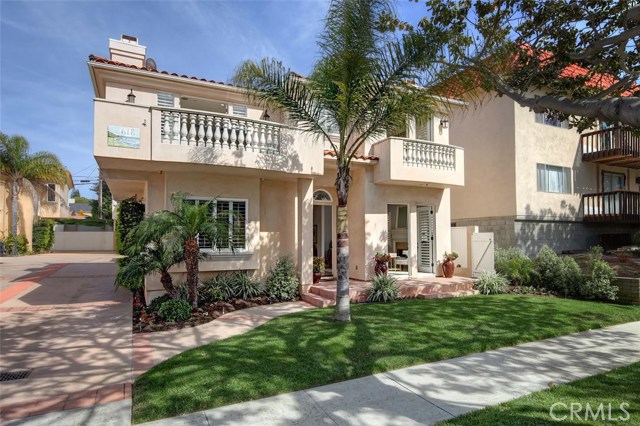 618 Broadway, Redondo Beach, California 90277, 3 Bedrooms Bedrooms, ,2 BathroomsBathrooms,Residential,Sold,Broadway,SB17101227