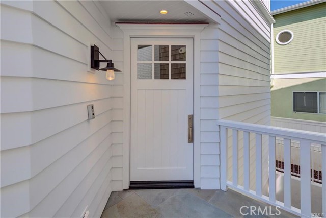 548 Pine Street, Hermosa Beach, California 90254, 4 Bedrooms Bedrooms, ,3 BathroomsBathrooms,Residential,Sold,Pine,SB19142992