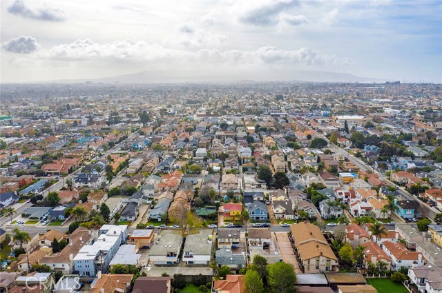 2215 Curtis Avenue, Redondo Beach, California 90278, 3 Bedrooms Bedrooms, ,1 BathroomBathrooms,Residential,Sold,Curtis,SB19017345