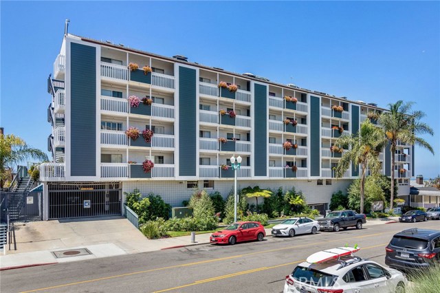 615 Esplanade, Redondo Beach, California 90277, 1 Bedroom Bedrooms, ,1 BathroomBathrooms,Residential,Sold,Esplanade,SB20161337