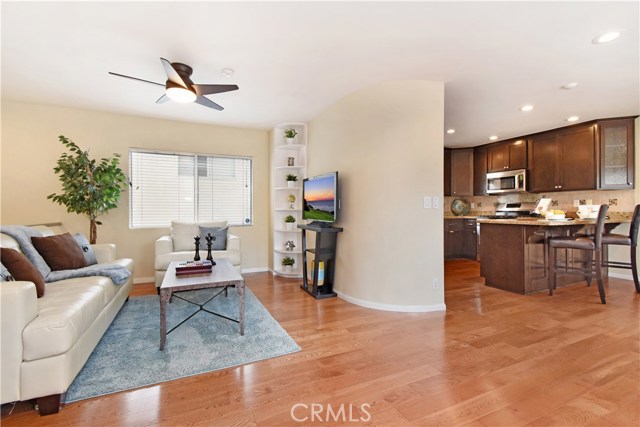 1925 Mathews Avenue, Redondo Beach, California 90278, 3 Bedrooms Bedrooms, ,2 BathroomsBathrooms,Residential,Sold,Mathews,SB20071564
