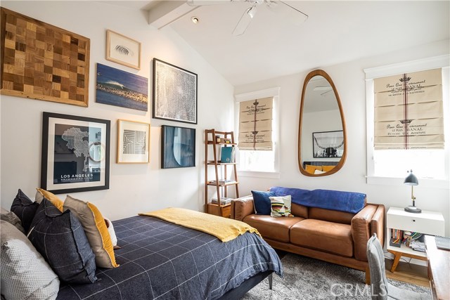 724 29th Street, Manhattan Beach, California 90266, 4 Bedrooms Bedrooms, ,3 BathroomsBathrooms,Residential,Sold,29th,SB19279046