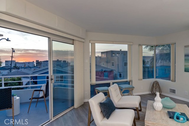 226 Manhattan Avenue, Hermosa Beach, California 90254, 2 Bedrooms Bedrooms, ,1 BathroomBathrooms,Residential,Sold,Manhattan,SB20027398