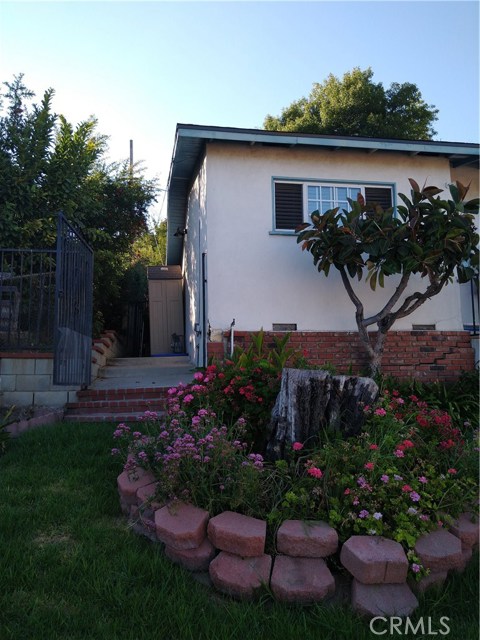 2 Bed Home for Sale in Los Angeles, California