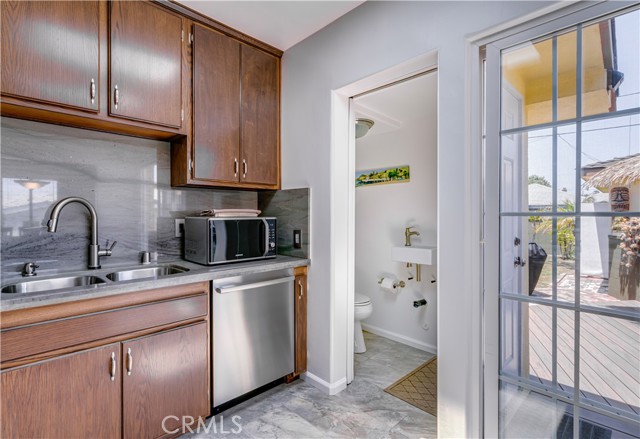 2711 Ralston Lane, Redondo Beach, California 90278, 3 Bedrooms Bedrooms, ,1 BathroomBathrooms,Residential,Sold,Ralston,SB21120116