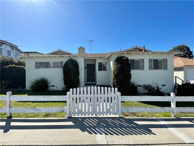 2022 Perry Avenue, Redondo Beach, California 90278, ,Residential Income,Sold,Perry,SB21055379