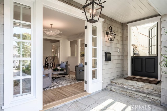 742 27th Street, Manhattan Beach, California 90266, 4 Bedrooms Bedrooms, ,3 BathroomsBathrooms,Residential,Sold,27th,SB19194302