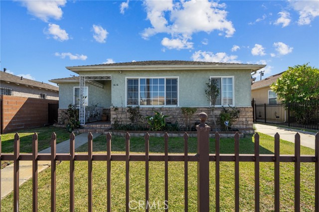 3 Bed Home for Sale in Compton, California