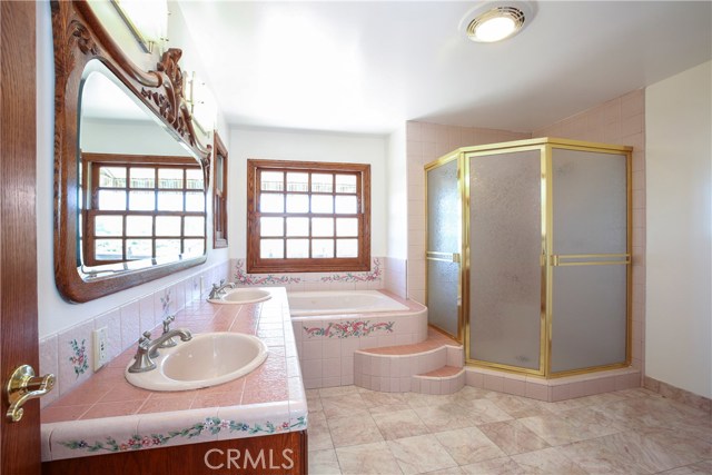 Upper Master Bath