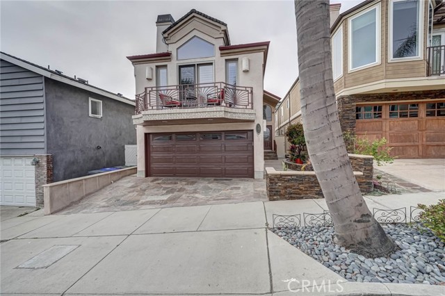 517 12th Street, Manhattan Beach, California 90266, 4 Bedrooms Bedrooms, ,3 BathroomsBathrooms,Residential,Sold,12th,SB21070513