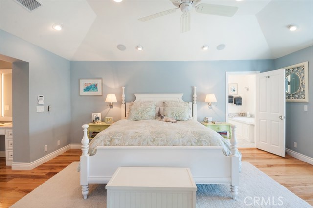 872 27th Street, Manhattan Beach, California 90266, 4 Bedrooms Bedrooms, ,3 BathroomsBathrooms,Residential,Sold,27th,SB20136143