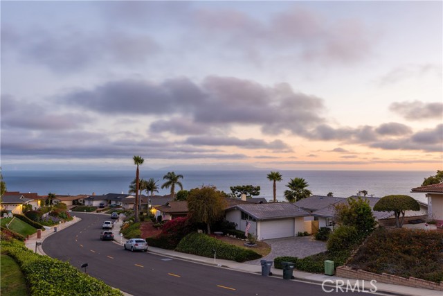 3832 Pirate Drive, Rancho Palos Verdes, California 90275, 3 Bedrooms Bedrooms, ,2 BathroomsBathrooms,Residential,Sold,Pirate,SB21116054