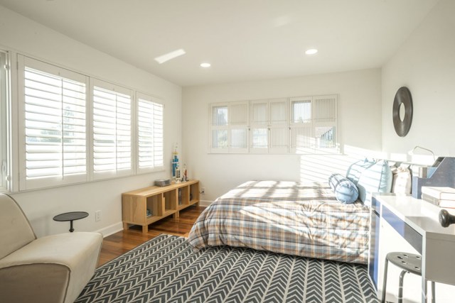 1905 Via Estudillo, Palos Verdes Estates, California 90274, 4 Bedrooms Bedrooms, ,3 BathroomsBathrooms,Residential,Sold,Via Estudillo,SB17093150