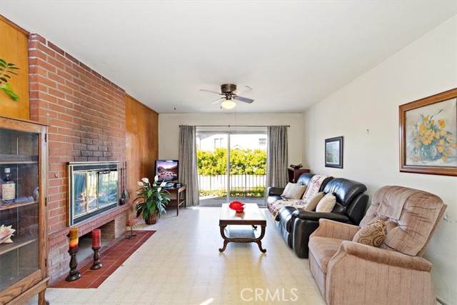 419 Avenue F, Redondo Beach, California 90277, 3 Bedrooms Bedrooms, ,2 BathroomsBathrooms,Residential,Sold,Avenue F,PV21173428