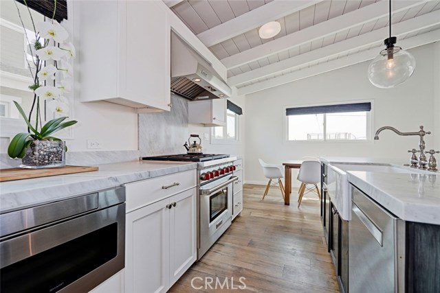 336 34th Street, Hermosa Beach, California 90254, 3 Bedrooms Bedrooms, ,2 BathroomsBathrooms,Residential,Sold,34th,SB18074846