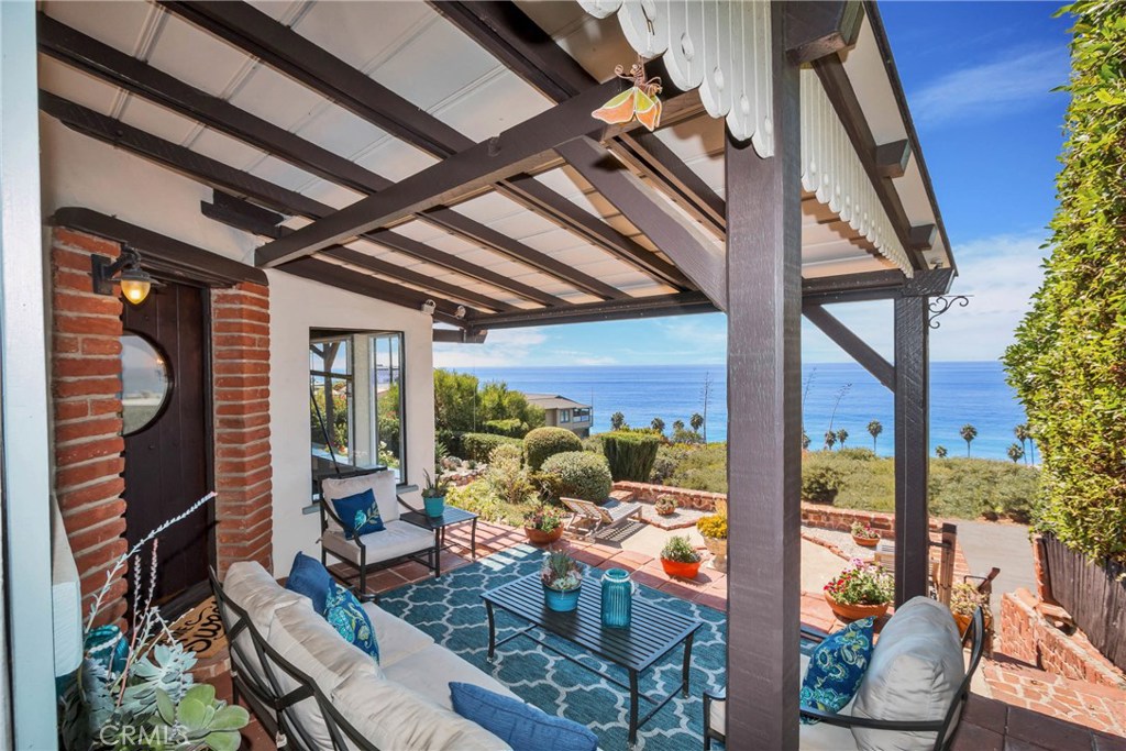 31112 Monterey Street Laguna Beach CA 92651