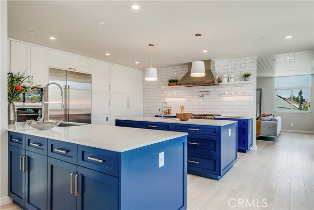 409 3rd Street, Manhattan Beach, California 90266, 5 Bedrooms Bedrooms, ,2 BathroomsBathrooms,Residential,Sold,3rd,SB19219164