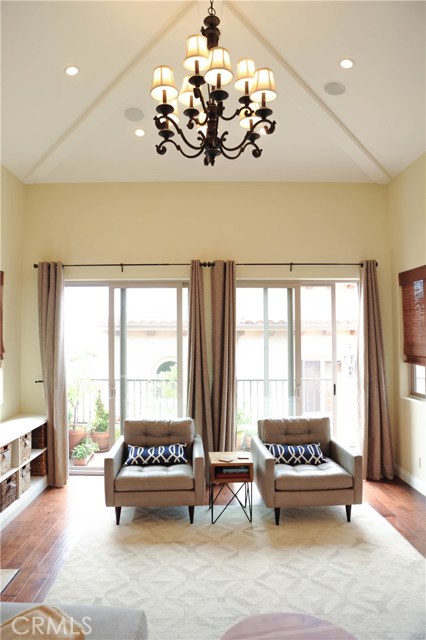 713 JUANITA, Redondo Beach, California 90277, 3 Bedrooms Bedrooms, ,2 BathroomsBathrooms,Residential,Sold,JUANITA,SB17176144