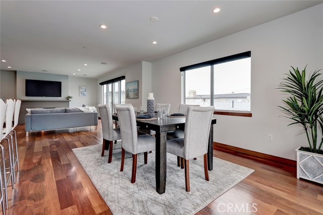 3215 Vista Drive, Manhattan Beach, California 90266, 3 Bedrooms Bedrooms, ,3 BathroomsBathrooms,Residential,Sold,Vista,SB20078547