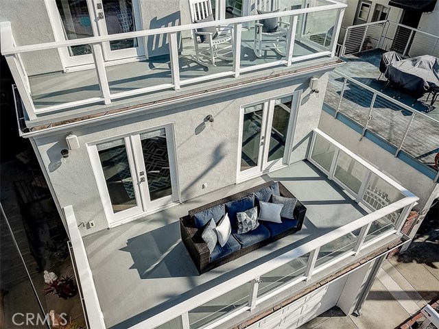 1124 1st Street, Hermosa Beach, California 90254, 4 Bedrooms Bedrooms, ,3 BathroomsBathrooms,Residential,Sold,1st,SB20124705
