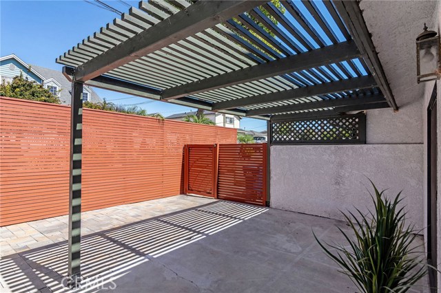 2214 Marshallfield Lane, Redondo Beach, California 90278, 3 Bedrooms Bedrooms, ,2 BathroomsBathrooms,Residential,Sold,Marshallfield,SB19223482