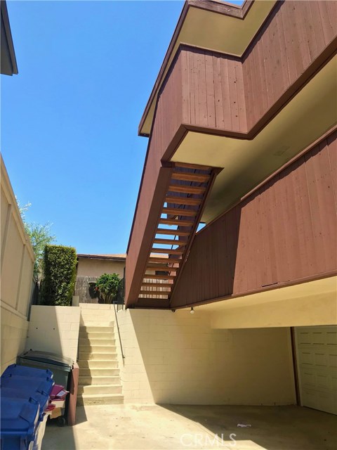 2211 Grant Avenue, Redondo Beach, California 90278, ,Residential Income,Sold,Grant,SB18208975