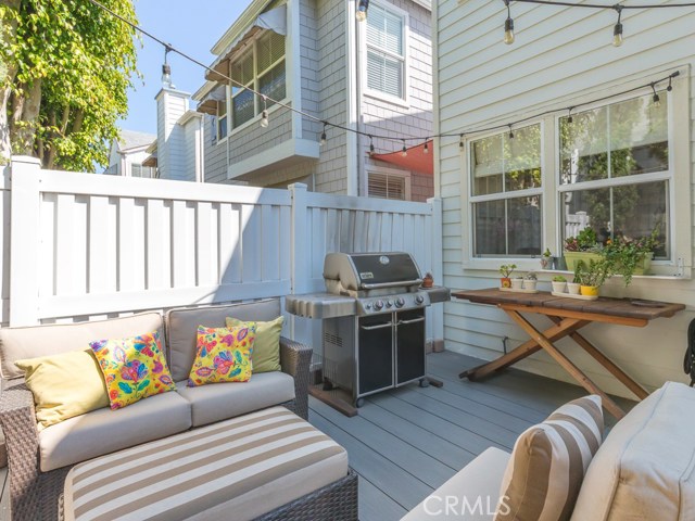 1800 Pacific Coast Highway, Redondo Beach, California 90277, 4 Bedrooms Bedrooms, ,2 BathroomsBathrooms,Residential,Sold,Pacific Coast,SB20149848