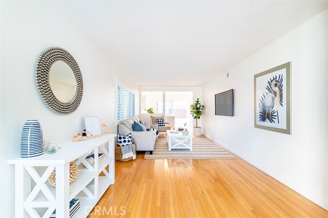 1600 Spreckels Lane, Redondo Beach, California 90278, 3 Bedrooms Bedrooms, ,2 BathroomsBathrooms,Residential,Sold,Spreckels,SB19058149