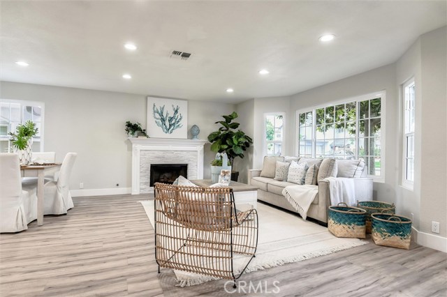 2109 Curtis Avenue, Redondo Beach, California 90278, 3 Bedrooms Bedrooms, ,2 BathroomsBathrooms,Residential,Sold,Curtis,SB20131731