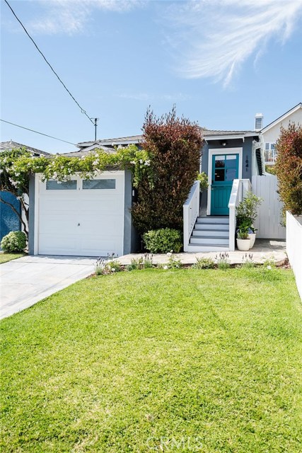 1641 Haynes Lane, Redondo Beach, California 90278, 2 Bedrooms Bedrooms, ,Residential,Sold,Haynes,SB20135411