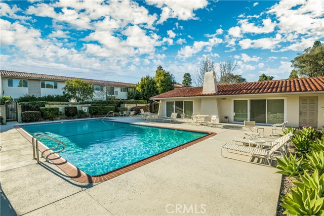 7 Via Granada, Rolling Hills Estates, California 90274, 3 Bedrooms Bedrooms, ,1 BathroomBathrooms,Residential,Sold,Via Granada,PV21057173