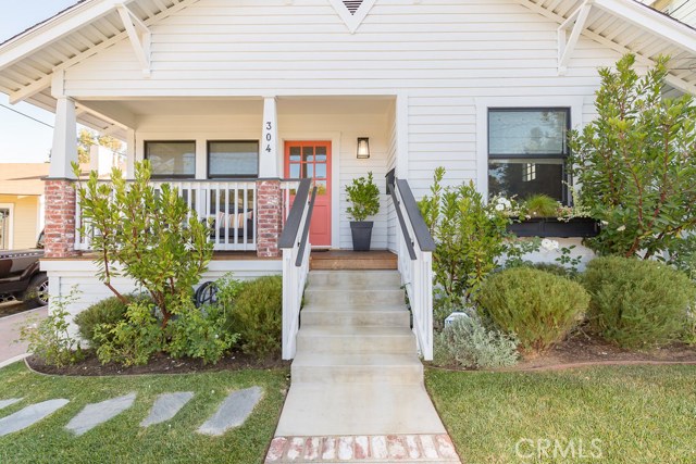 304 Gertruda Avenue, Redondo Beach, California 90277, 3 Bedrooms Bedrooms, ,2 BathroomsBathrooms,Residential,Sold,Gertruda,PV17065927