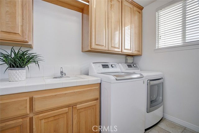 1805 Lynngrove Drive, Manhattan Beach, California 90266, 5 Bedrooms Bedrooms, ,3 BathroomsBathrooms,Residential,Sold,Lynngrove,SB21026495