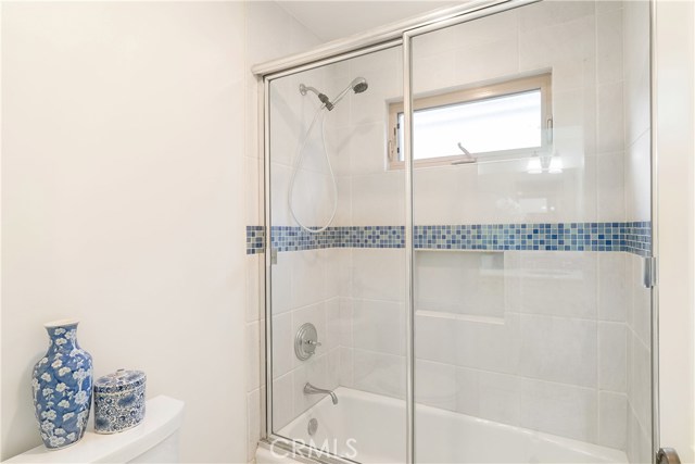 922 2nd, Hermosa Beach, California 90254, 4 Bedrooms Bedrooms, ,5 BathroomsBathrooms,Residential,Sold,2nd,SB19107146