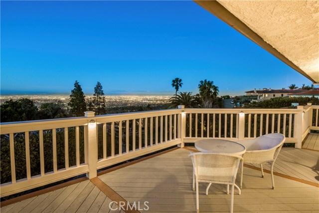 912 Via Del Monte, Palos Verdes Estates, California 90274, 5 Bedrooms Bedrooms, ,1 BathroomBathrooms,Residential,Sold,Via Del Monte,PV18070074