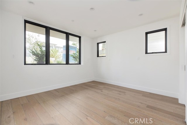937 15th Street, Hermosa Beach, California 90254, 4 Bedrooms Bedrooms, ,5 BathroomsBathrooms,Residential,Sold,15th,SB20164161