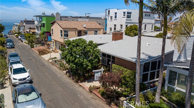 461 28th Street, Manhattan Beach, California 90266, 3 Bedrooms Bedrooms, ,2 BathroomsBathrooms,Residential,Sold,28th,SB21112452