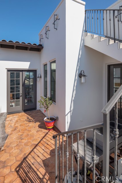 1919 Gates Avenue, Redondo Beach, California 90278, 4 Bedrooms Bedrooms, ,3 BathroomsBathrooms,Residential,Sold,Gates,SB20216794