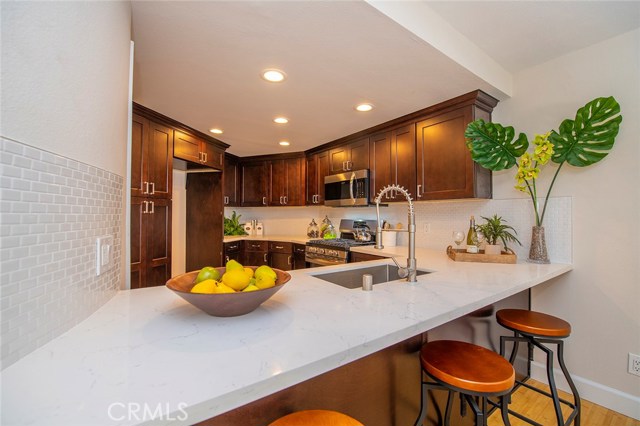 610 Guadalupe Avenue, Redondo Beach, California 90277, 3 Bedrooms Bedrooms, ,3 BathroomsBathrooms,Residential,Sold,Guadalupe,IN18242936