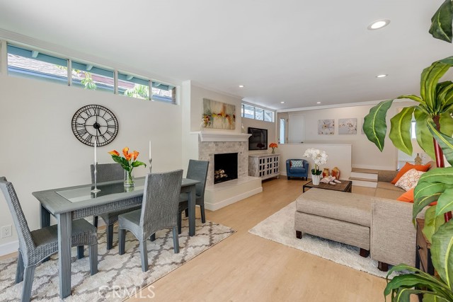 412 Marine Avenue, Manhattan Beach, California 90266, 3 Bedrooms Bedrooms, ,Residential,Sold,Marine,SB21057132