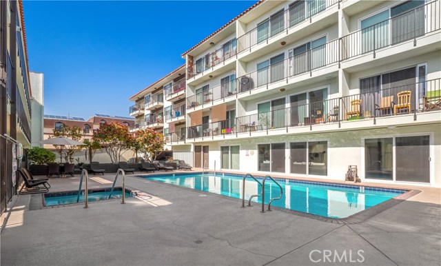 1720 Ardmore Avenue, Hermosa Beach, California 90254, 1 Bedroom Bedrooms, ,1 BathroomBathrooms,Residential,Sold,Ardmore,SB20071504