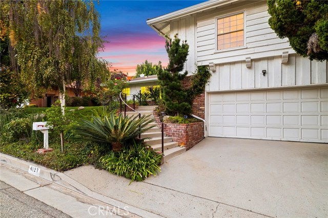 Photo of 4127 Picasso Avenue, Woodland Hills, CA 91364