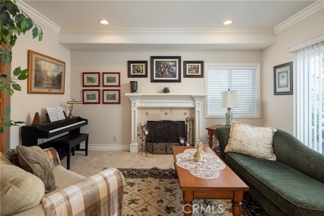 2208 Warfield Avenue, Redondo Beach, California 90278, 4 Bedrooms Bedrooms, ,2 BathroomsBathrooms,Residential,Sold,Warfield,SB19044188
