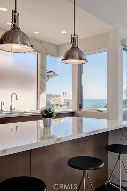 2804 Highland Avenue, Manhattan Beach, California 90266, 4 Bedrooms Bedrooms, ,3 BathroomsBathrooms,Residential,Sold,Highland,SB20147687
