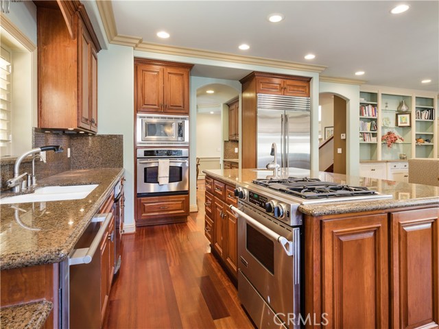 1808 Elm Avenue, Manhattan Beach, California 90266, 5 Bedrooms Bedrooms, ,3 BathroomsBathrooms,Residential,Sold,Elm,SB20235001