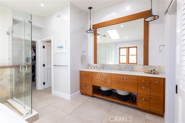 1631 19th Street, Manhattan Beach, California 90266, 5 Bedrooms Bedrooms, ,4 BathroomsBathrooms,Residential,Sold,19th,SB20082155