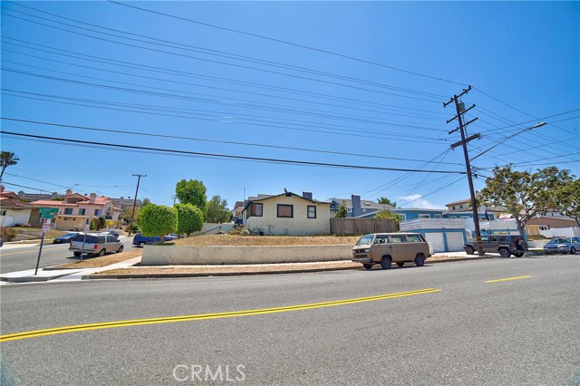 201 Juanita Avenue, Redondo Beach, California 90277, 2 Bedrooms Bedrooms, ,1 BathroomBathrooms,Residential,Sold,Juanita,OC17151838